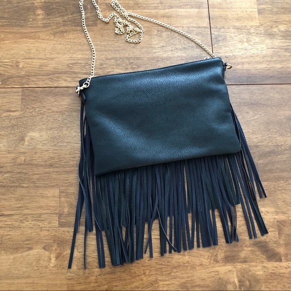 Black Fringe Hand Bag with removable gold chain - Picture 4 of 10